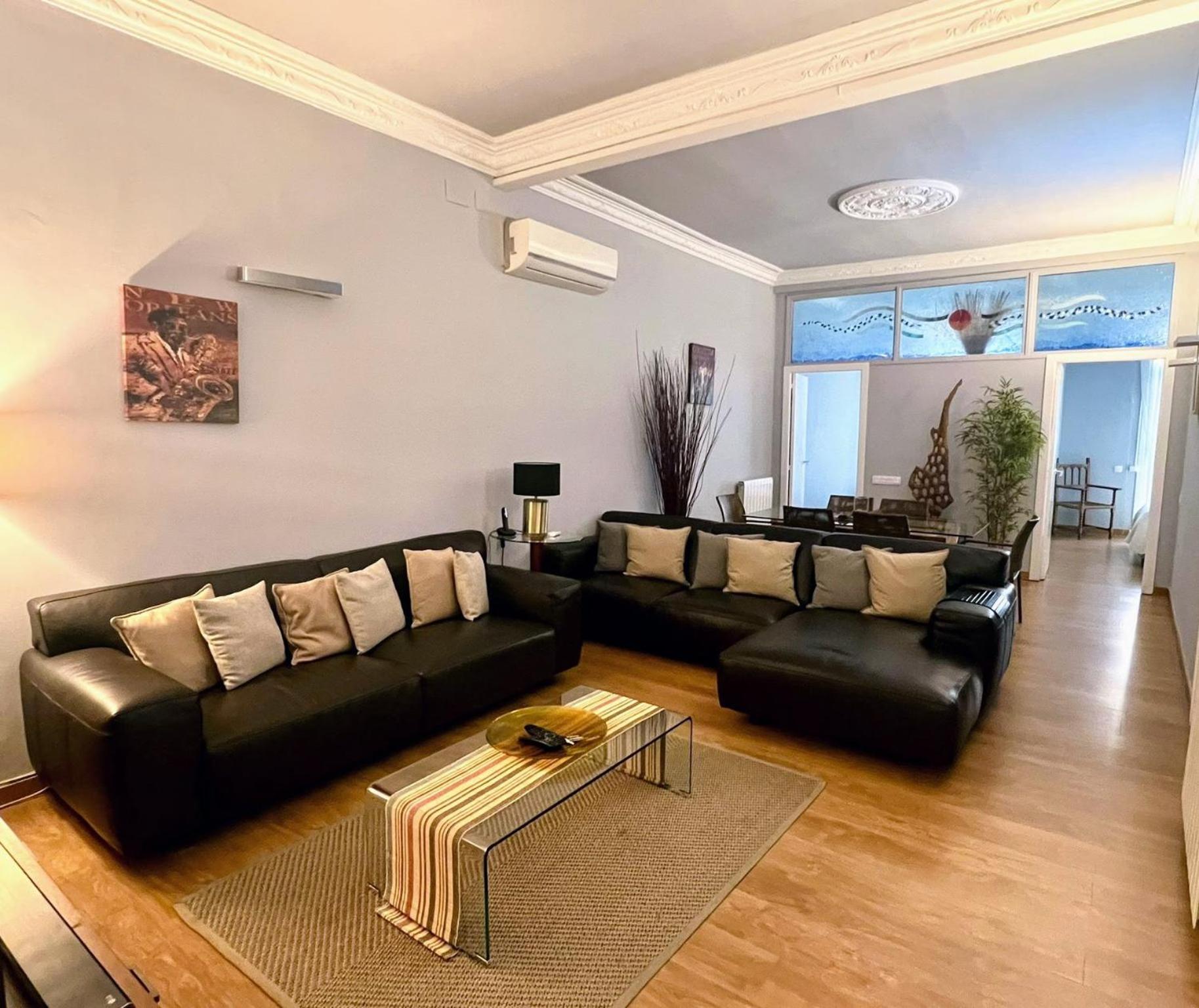 Luxury Central Apartment Барселона Екстер'єр фото